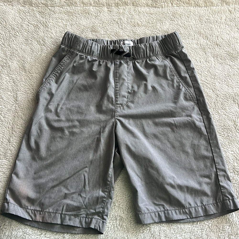 Old Navy boys hybrid performance shorts XL (14/16)